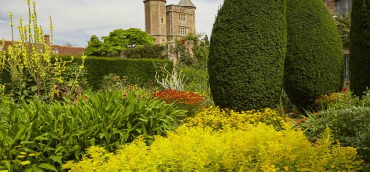 “Sissinghurst, Hidcote and Great Dixter – a Gardener’s View” with Martin Walker